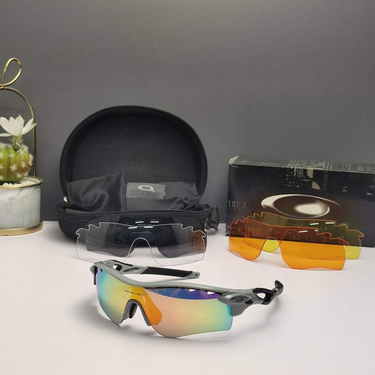 Picture of Oakley Sunglasses _SKUfw66124599fw
